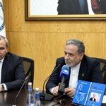 سخنرانی عراقچی در دانشگاه دولتی باکو