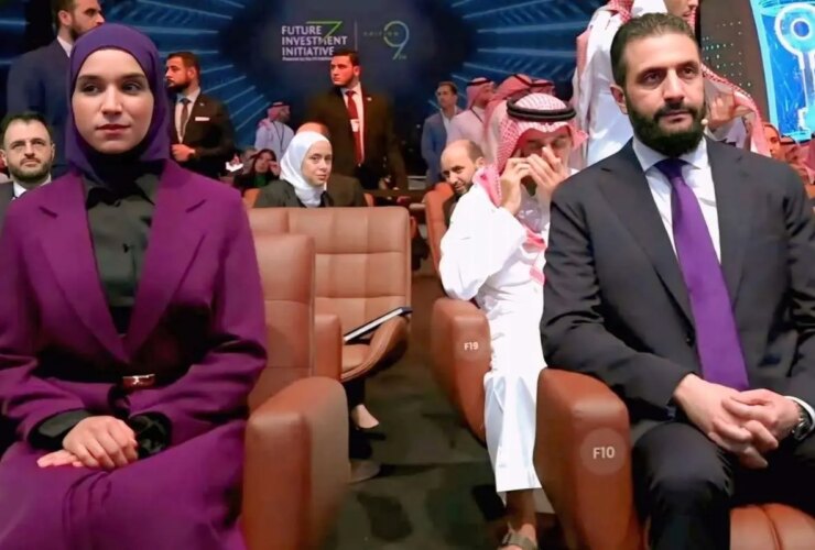 جولانی و همسرش شروع به گریه کردند 35 جولانی و همسرش شروع به گریه کردند