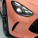 مرسدس AMG GT در خیابان های دبی با لباس پاستلی کمیاب خود