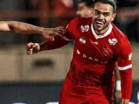 برای دیدن؛ گل اول پرسپولیس مقابل پیکان از اورونوف در دقیقه 3+45