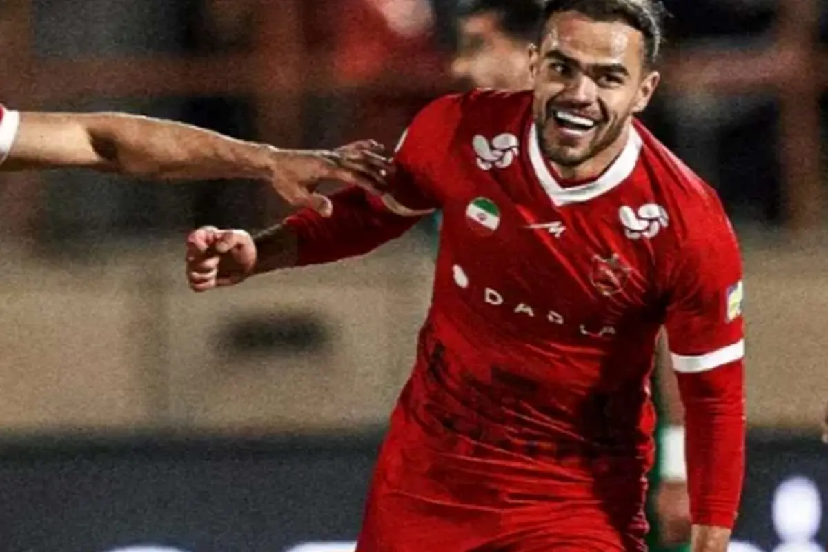 برای دیدن؛ گل اول پرسپولیس مقابل پیکان از اورونوف در دقیقه 3+45 1 برای دیدن؛ گل اول پرسپولیس مقابل پیکان از اورونوف در دقیقه 3+45