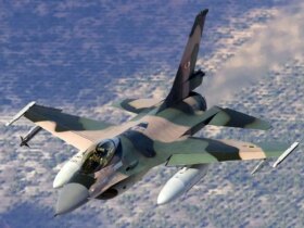 جنگنده های آمریکایی در خلیج ونزوئلا گشت زنی می کنند 9 جنگنده های آمریکایی در خلیج ونزوئلا گشت زنی می کنند