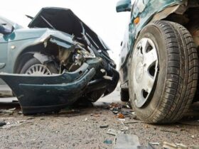 سالانه 20 هزار نفر در تصادفات رانندگی جان خود را از دست می دهند