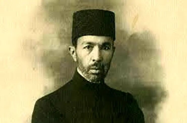 ملک الشرعی بهار; بداهه نوازی های مرد همه چیز در طول تاریخ معاصر ایران 44 مالک شورا