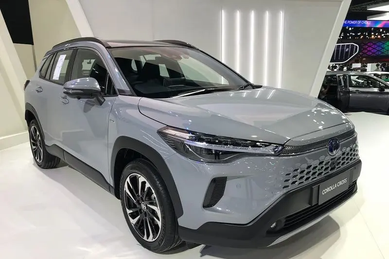 مقایسه هوندا HRV و کرولا کراس; رقابت 5 میلیاردی SUV 5 کرولا کراس اوور هیبریدی