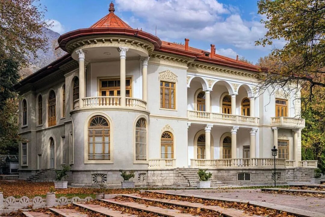 پاییز در باغ موزه های تهران/ 5 مکان جذاب برای سفر آخر هفته به تهران 5 پاییز در باغ موزه های تهران/ 5 مکان جذاب برای سفر آخر هفته به تهران