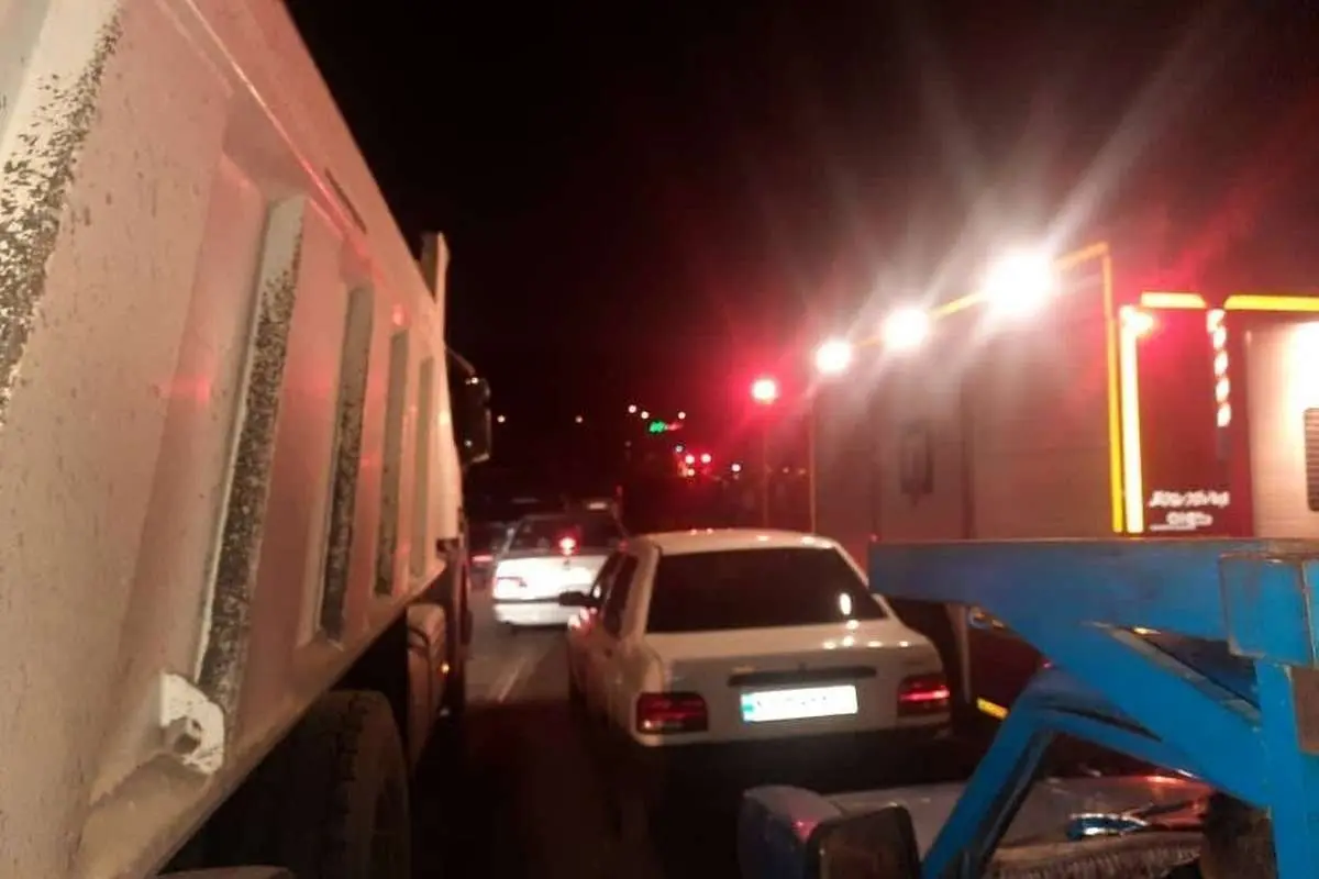 بر اثر انحراف اتوبوس به سمت کوار - شیراز 16 نفر مجروح شدند 1 بر اثر انحراف اتوبوس به سمت کوار - شیراز 16 نفر مجروح شدند