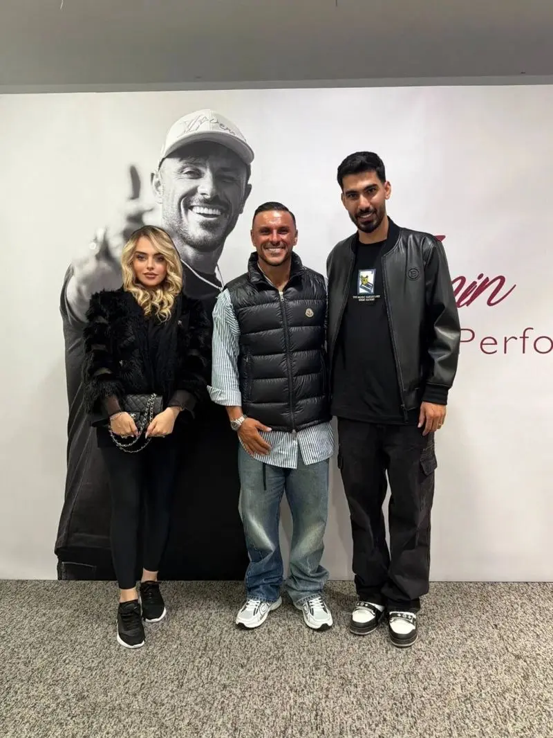 تصویر; در کنسرت ستاره پرسپولیس و همسرش آرمین زارعی 5 رضا شخاری