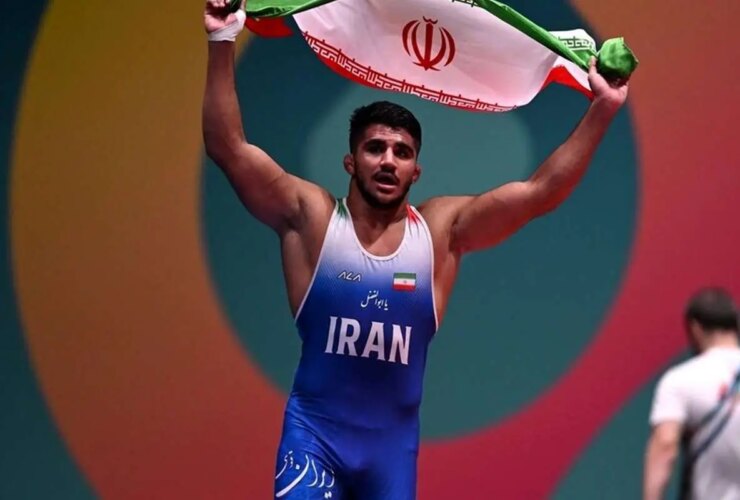 چگونه غلامرضا فرخی به پدیده 2025 کشتی جهان تبدیل شد؟ 20 چگونه غلامرضا فرخی به پدیده 2025 کشتی جهان تبدیل شد؟