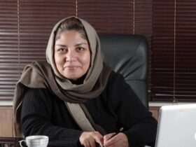 آیا سلبریتی ها هنوز هم می توانند با خود مردم بیاورند؟/ از علی دایی تا خادم; چه کسانی سمت خود را حفظ کردند؟ 8 آیا سلبریتی ها هنوز هم می توانند با خود مردم بیاورند؟/ از علی دایی تا خادم; چه کسانی سمت خود را حفظ کردند؟