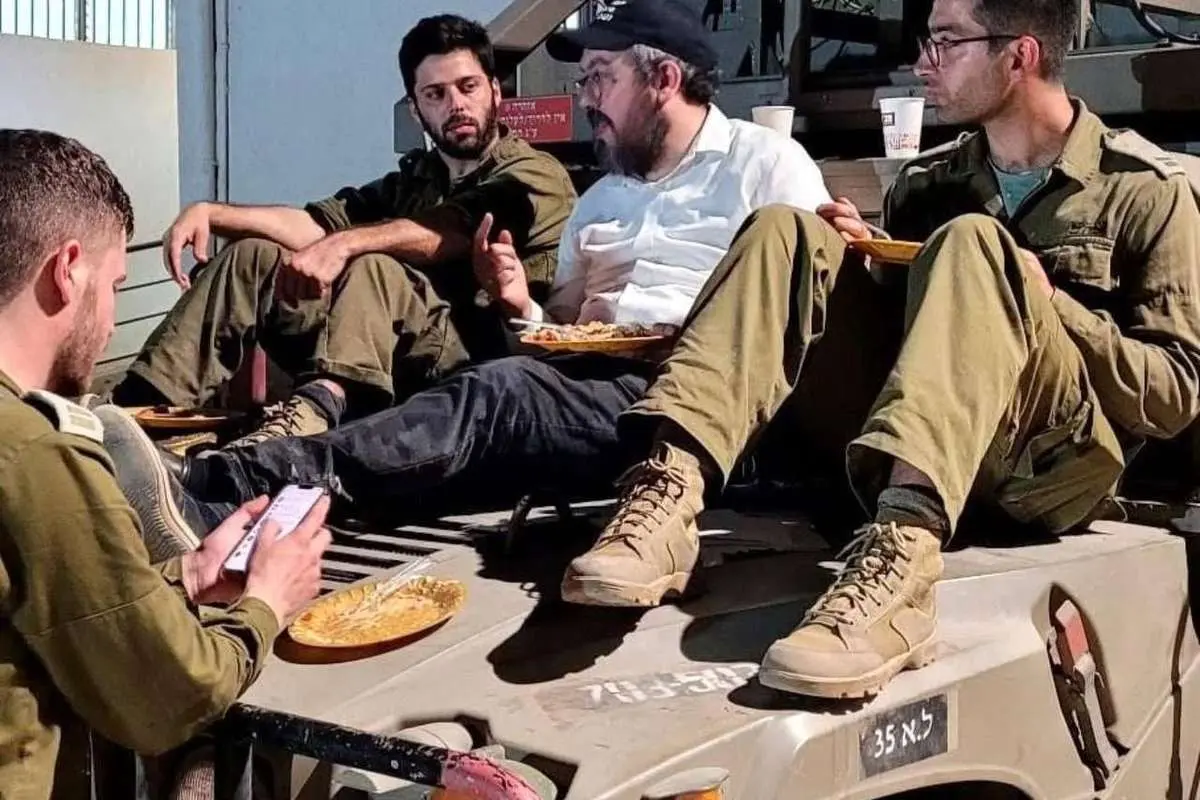 کشتن خاخام اسرائیلی همزمان با مراسم حنوکا در استرالیا/"الی شلنگر"؟ 1 کشته شدن خاخام اسرائیلی همزمان با مراسم حنوکا در استرالیا/