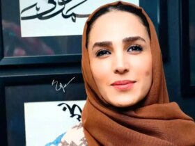 ژست هنری «سوگل طهماسابی» در مراسم افتتاحیه کتاب 8 ژست هنری «سوگل طهماسابی» در مراسم افتتاحیه کتاب