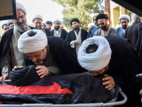 تصاویر; پیکر آیت الله سید محمد شاهچراگی در سمنان تشییع شد 8 تصاویر; پیکر آیت الله سید محمد شاهچراگی در سمنان تشییع شد