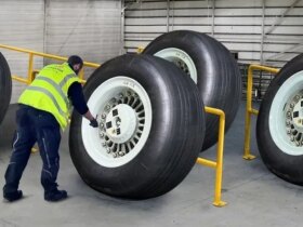 لاستیک هواپیما