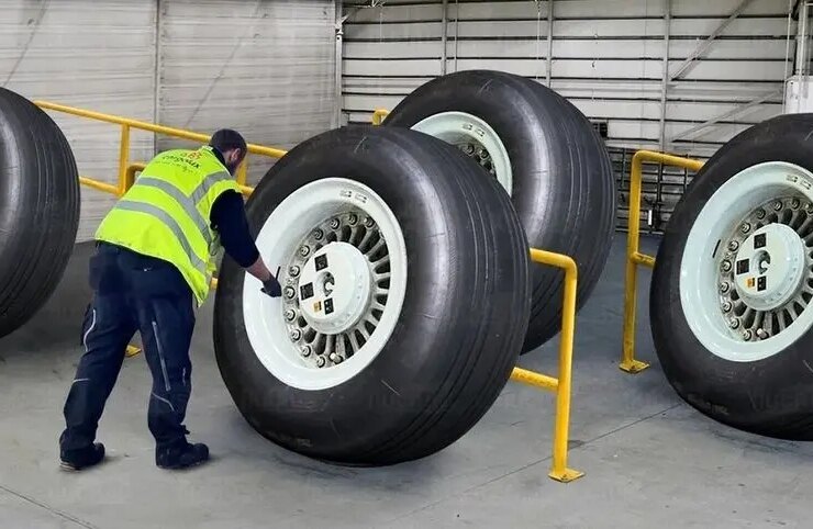 لاستیک هواپیما; قهرمان خاموش نوار فرود 31 لاستیک هواپیما