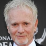 آنتونی گری بازیگر برنده 8 جایزه امی درگذشت.