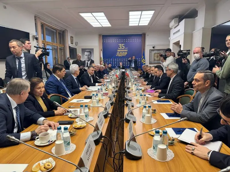 (عکس) حضور عراقچی در دومای روسیه 5 2