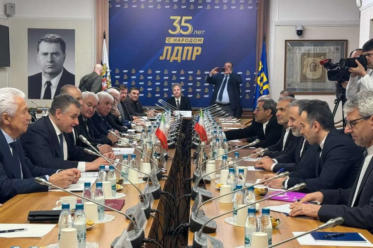 (عکس) حضور عراقچی در دومای روسیه 1 (عکس) حضور عراقچی در دومای روسیه