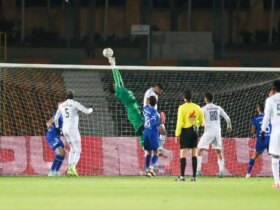 فرار از شهر اورشلیم؛ در ورزشگاه امام رضا - استقلال گلگهار 8 فرار از شهر اورشلیم؛ در ورزشگاه امام رضا - استقلال گلگهار