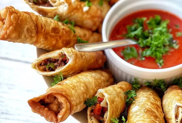 این رول یلدا بهترین انتخاب برای غذای یلدا است 10 اسپرینگ رول یلدای