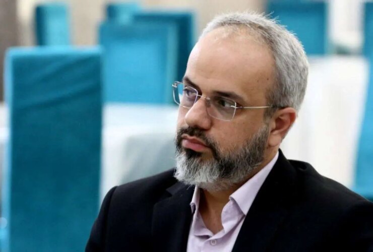 در روایت دیگری از دیدار رئیس جمهور با احزاب/پزشکان آمده است که کشور را خلع سلاح نمی کند.