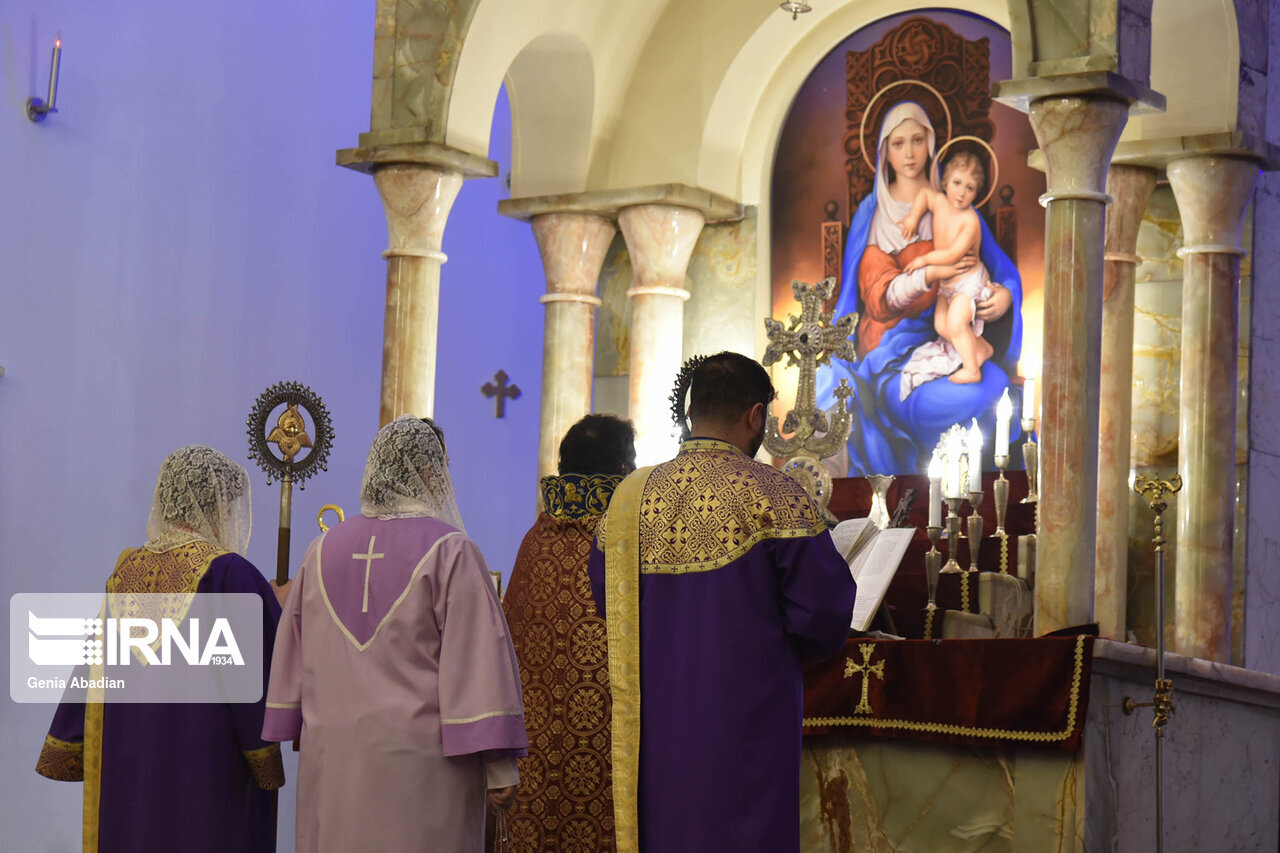 در آخرین روزهای پاییز کجا برویم؟/ تهران گردی در حال و هوای کریسمس 6 در آخرین روزهای پاییز کجا برویم؟/ تهران گردی در حال و هوای کریسمس