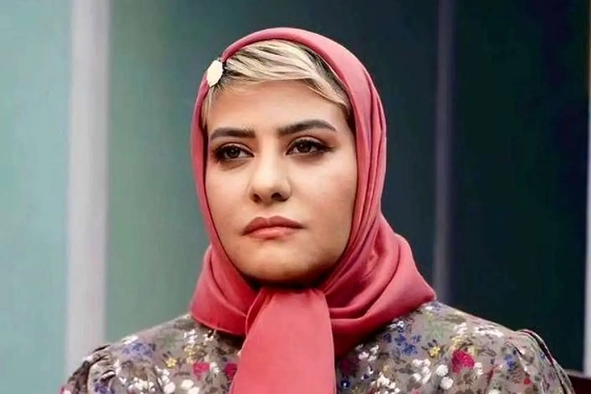 رابعه اسکویی در کنار استاد محمدعلی کشاورز ۲۰ سال پیش