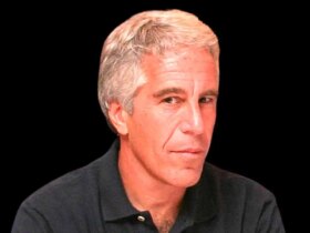 افشاگری جدید درباره اپستین: سرقت و فروش عکس خواهران زیر سن قانونی و تهدید شاکی 9 افشاگری جدید درباره اپستین: سرقت و فروش عکس خواهران زیر سن قانونی و تهدید شاکی