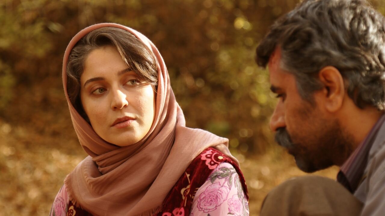 خانواده از دست رفته و سرزمین جادویی؛ اولین تصاویر از «جان که می دادم» منتشر شد 1 خانواده از دست رفته و سرزمین جادویی؛ اولین تصاویر از «جان که می دادم» منتشر شد