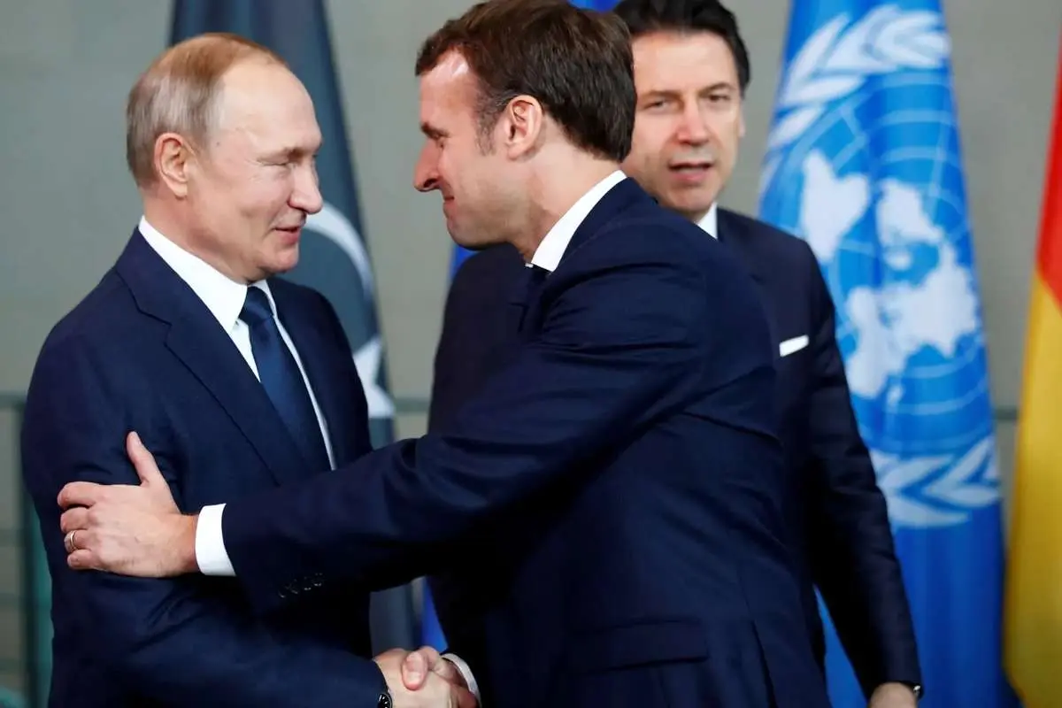 پوتین آماده دیدار با رئیس جمهور فرانسه است 1 پوتین آماده دیدار با رئیس جمهور فرانسه است