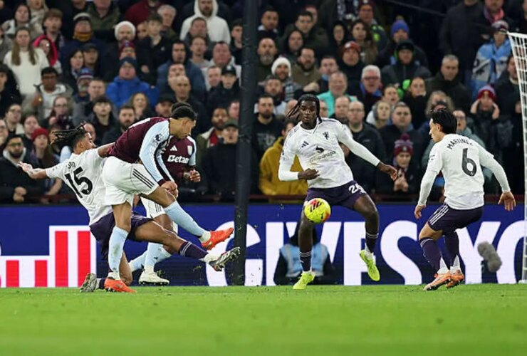 برای دیدن؛ خلاصه بازی استون ویلا 2 - منچستریونایتد 1