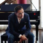 از دستگیری امیرحسین رستمی در کانادا تا اخراج بیژن بنفسه خواه از تشییع جنازه پدرش به خاطر خندیدن زیاد!