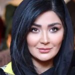 شب یلدا 1404: طراحی میز کنار تخت به سبک مریم معصومی