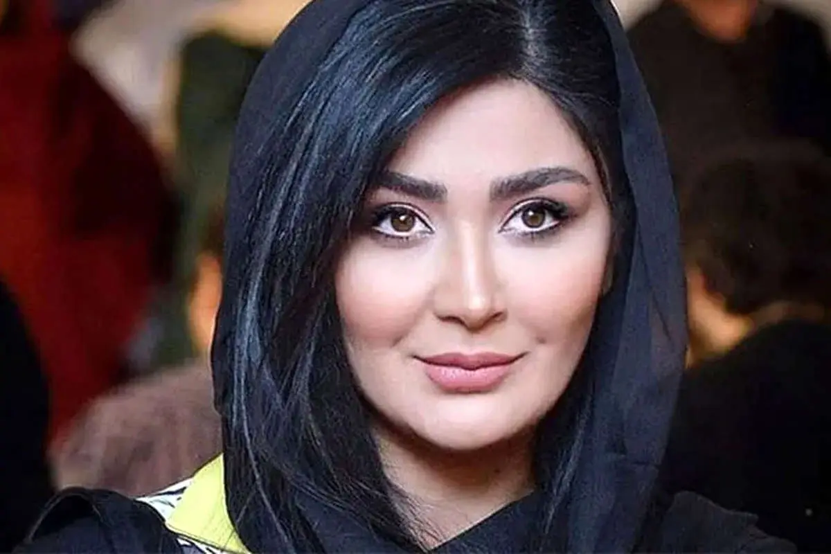 شب یلدا 1404: طراحی میز کنار تخت به سبک مریم معصومی