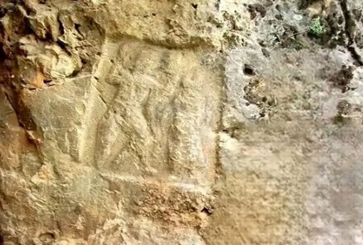 کشف کتیبه مرموز «نبرد جنگجو و مار» در خوزستان 29 کتیبه نبرد پهلوان و مار