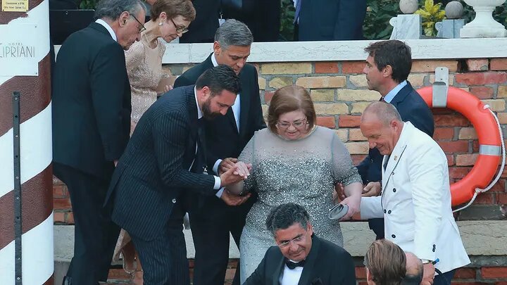 جورج کلونی عزادار شد + عکس