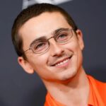 تور جنجالی Chalamet: چرا همه از «مارتی معظم» صحبت می کنند؟