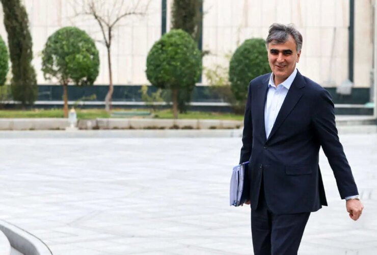 خبرگزاری فارس: 5 گزینه به جای فرزین معرفی شد 10 خبرگزاری فارس: 5 گزینه به جای فرزین معرفی شد