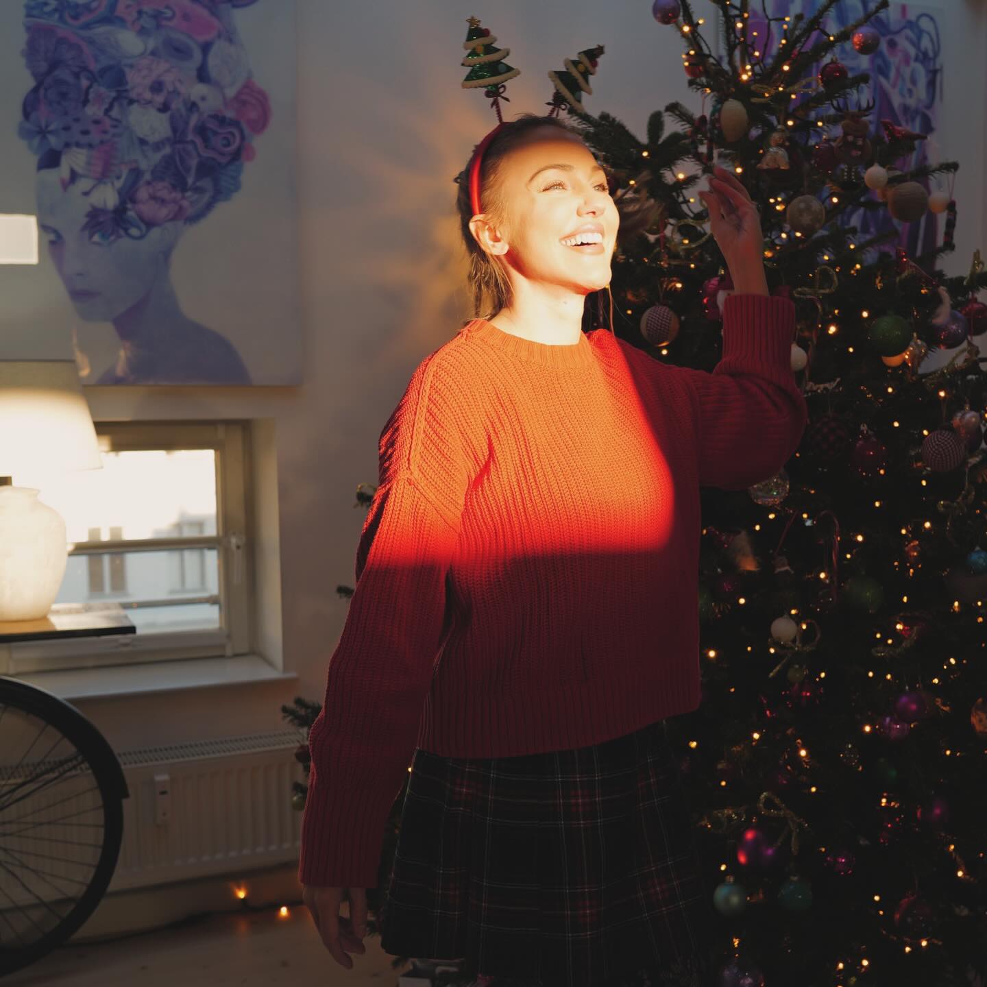 عکس خانوادگی خرم سلطان بازیگر زیبای کریسمس 7 606761059_18551240692054826_4993542953899097411_n