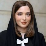 زمستان 1404: تزیین کریسمس خانه بهنوش طباطبایی