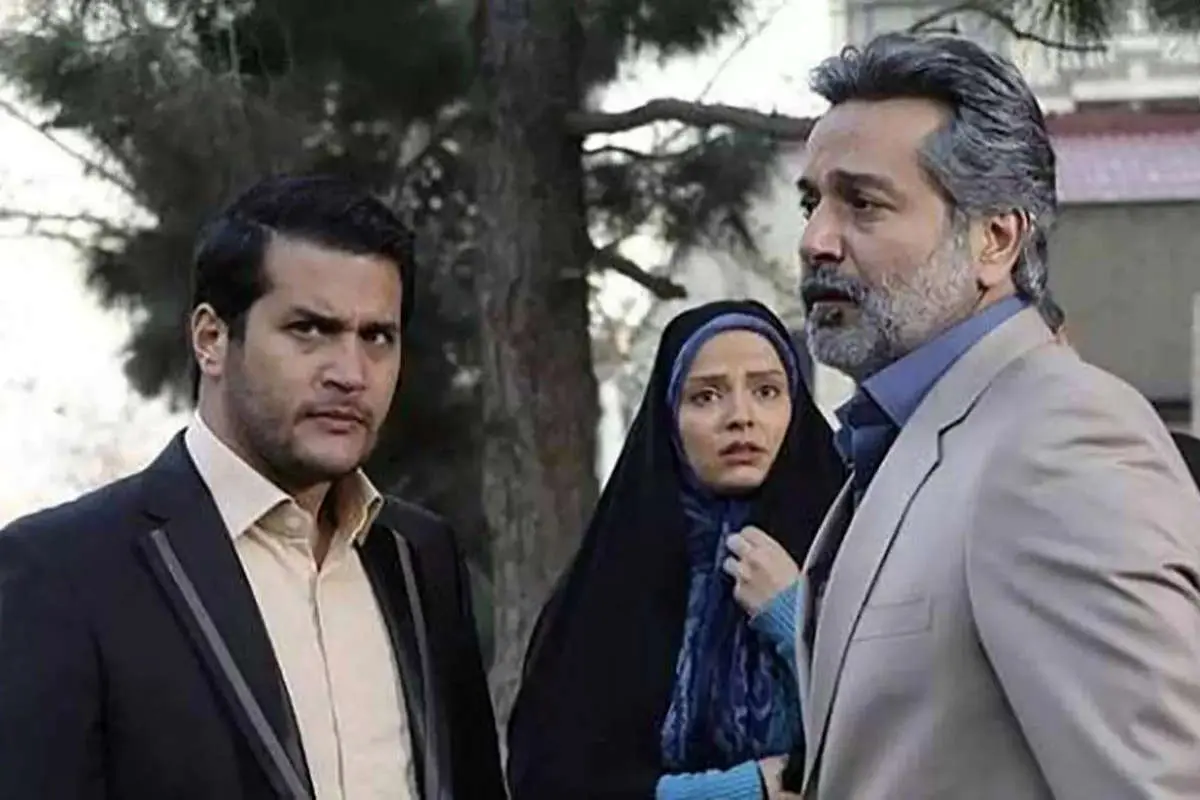 زمستان 1404: استایل شیک سیاوش خیرابی در جشن کریسمس