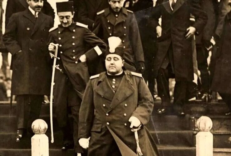 استقبال پادشاه اسپانیا از احمد شاه قاجار، سال 1301