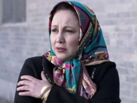 بهنوش بختیاری در کنار خانواده جمشید هاشم پور