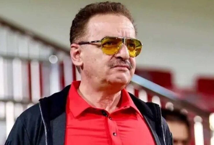 پسر سلطانی فر به تراکتور و زنوزی: شکایت می کنم