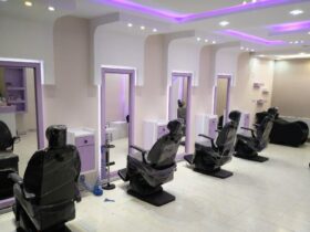 افراد مبتلا به بیماری های پوستی نباید به آرایشگاه ها مراجعه کنند.