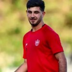 2 ستاره پرسپولیس; تماشاگران ویژه بازی پیکان - خیبر