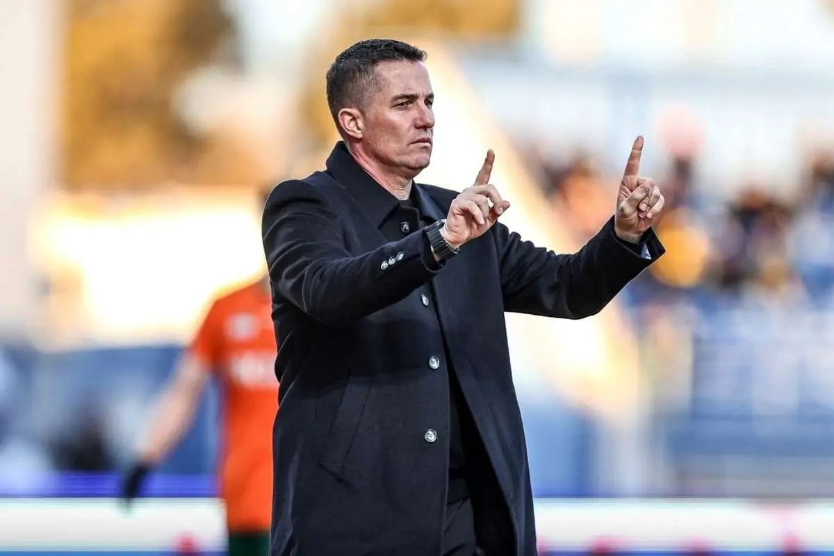 اسمار آدرس قهرمانی پرسپولیس را به مدیران داد