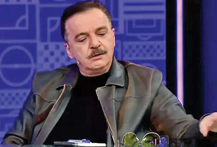 زموزی در تلویزیون گریه می کند. تاکتیک بی فایده!