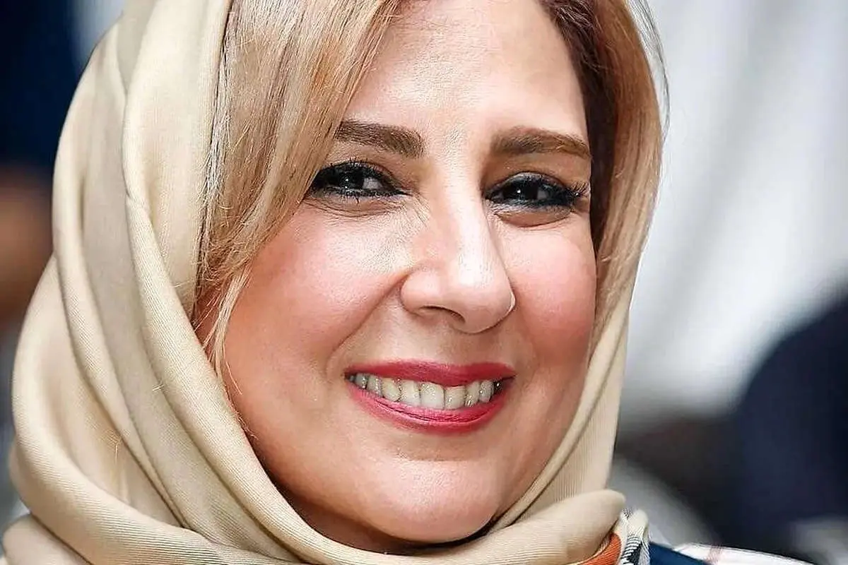 استایل کریسمس مرجانه گلچین