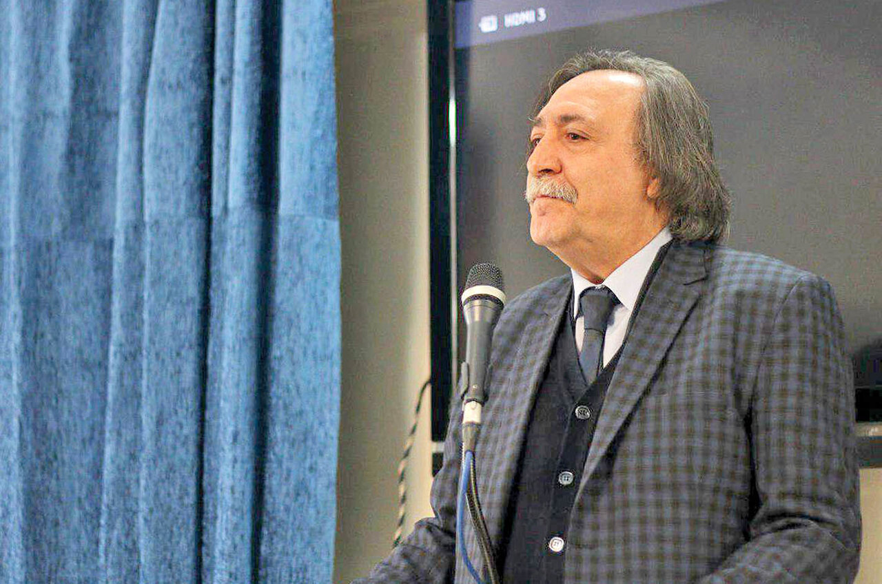 بهرام بیضایی